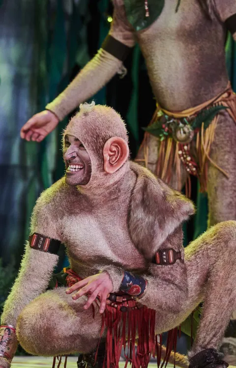 Sean Banan som kung Gibbon i Djungelboken the Musical