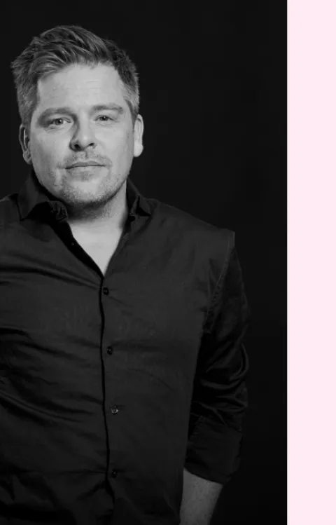 Sundström och Mikkelsen med deras bok Fristaden