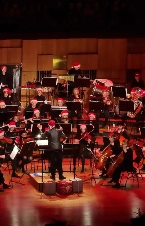 Orkester i tomteluvor