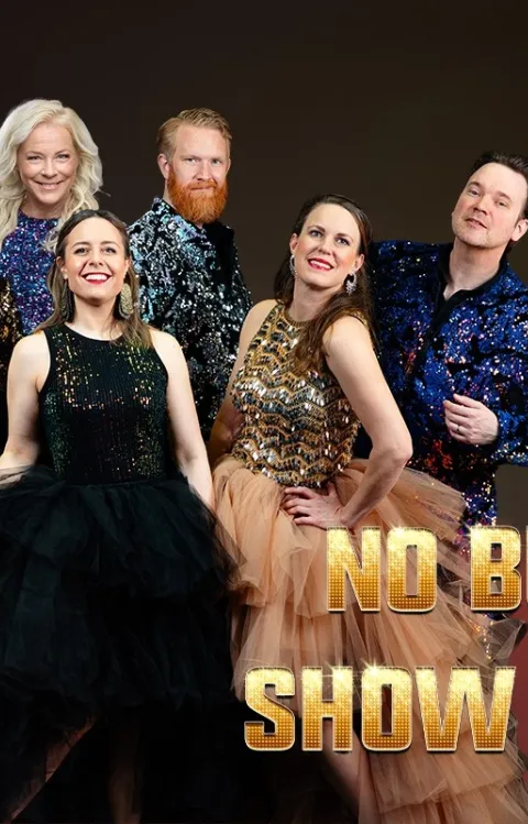 Mörk bild med flera medverkande i bild runt röd rök. No business like Show Business på Malmö Live Konserthus 2027