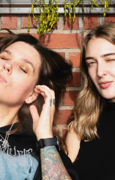 programledarna Charlotta Björck och Siri Fagerudd