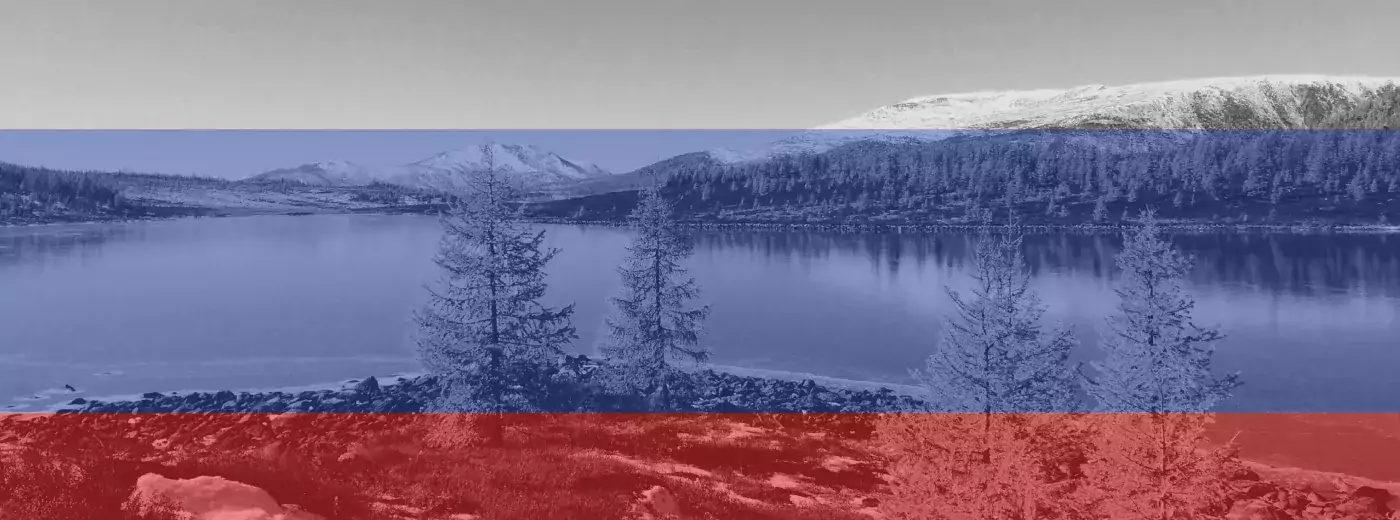Naturbild med ryska flaggans färger