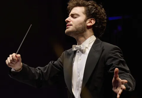 Emanuel Tjeknavorian