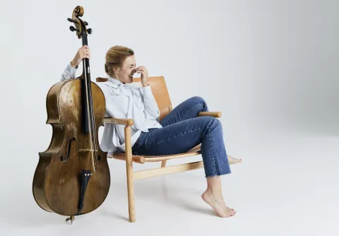 Senja Rummukainen och cello