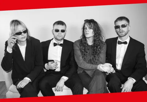 Bondquiz på Malmö Live Konserthus i samband med Älskade Spion med Johan Glans