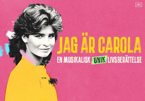 Porträtt av Carola när hon är i yngre ålder med gul tröja och rosa bakgrund