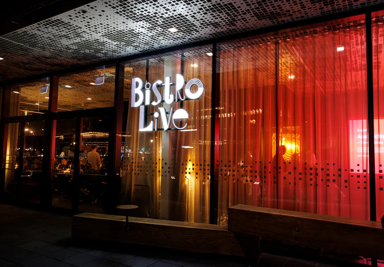 Bistro Live