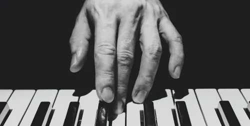 Picture of fingers on piano keys